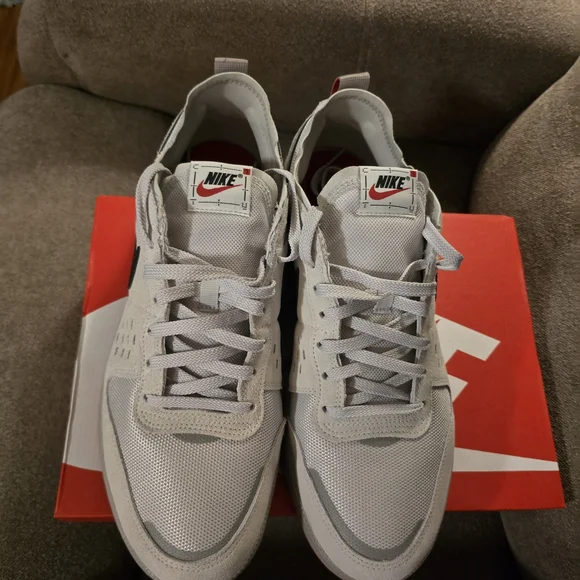 Nike C1TY "Phone Booth"Nike Men's - Picture 3 of 8